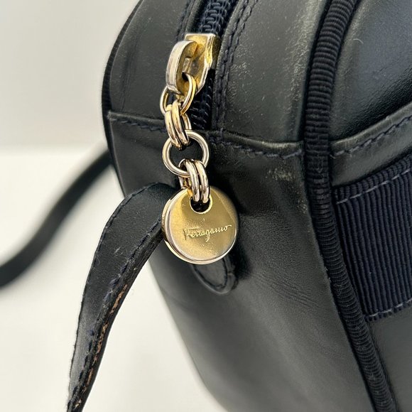 Salvatore Ferragamo Crossbody Shoulder Bag - Picture 4 of 11